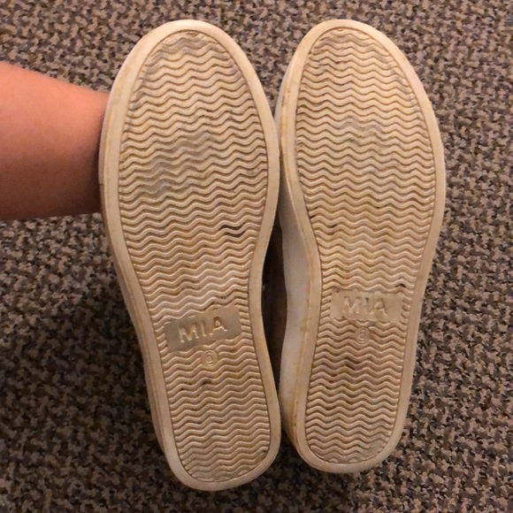 MIA brown ruffle slip on sneakers - Picture 2 of 2